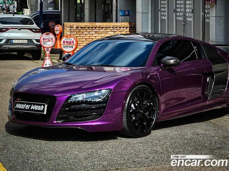 Audi R8 2010 5.2 автомат (гидро), фото 7 Audi R8 2010 5.2 автомат (гидро), фото 7