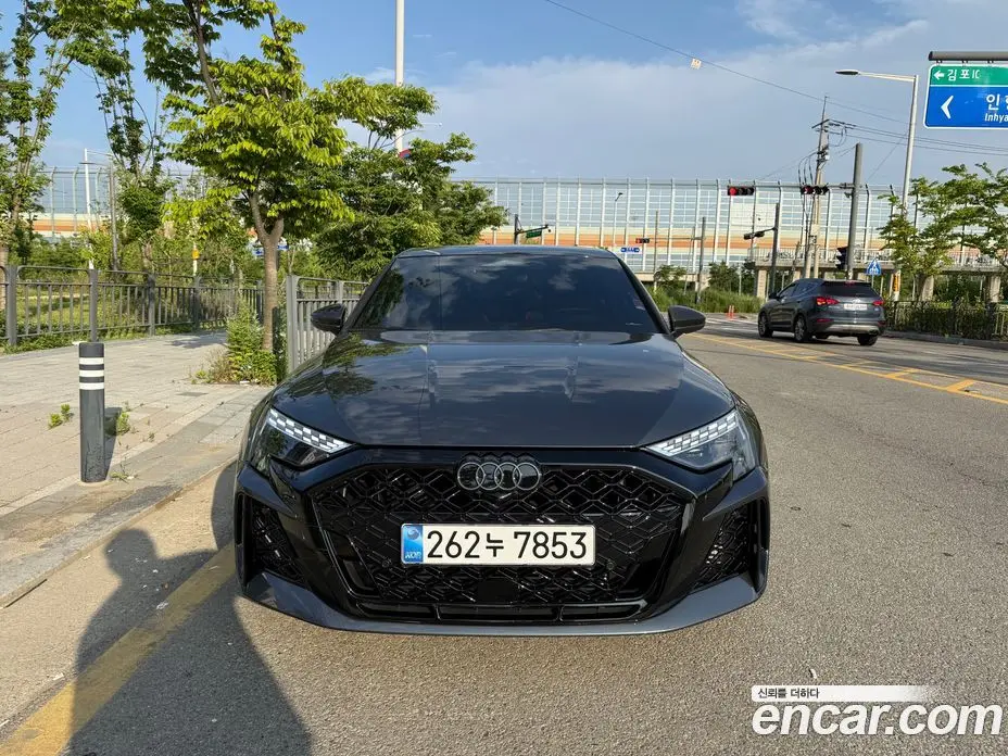 Audi RS3 2026 2.5 автомат (гидро), фото 1 Audi RS3 2026 2.5 автомат (гидро), фото 1