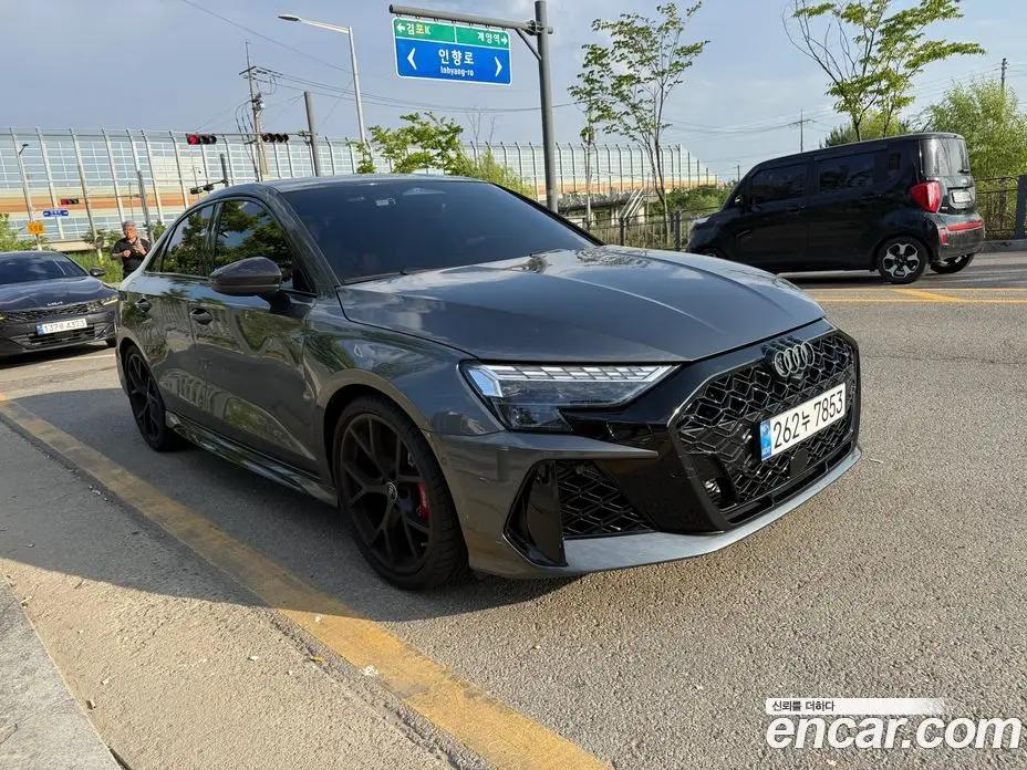 Audi RS3 2026 2.5 автомат (гидро), фото 2 Audi RS3 2026 2.5 автомат (гидро), фото 2