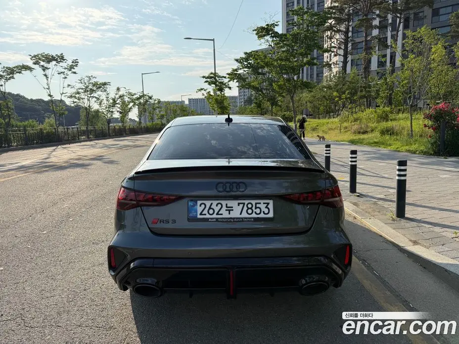 Audi RS3 2026 2.5 автомат (гидро), фото 3 Audi RS3 2026 2.5 автомат (гидро), фото 3