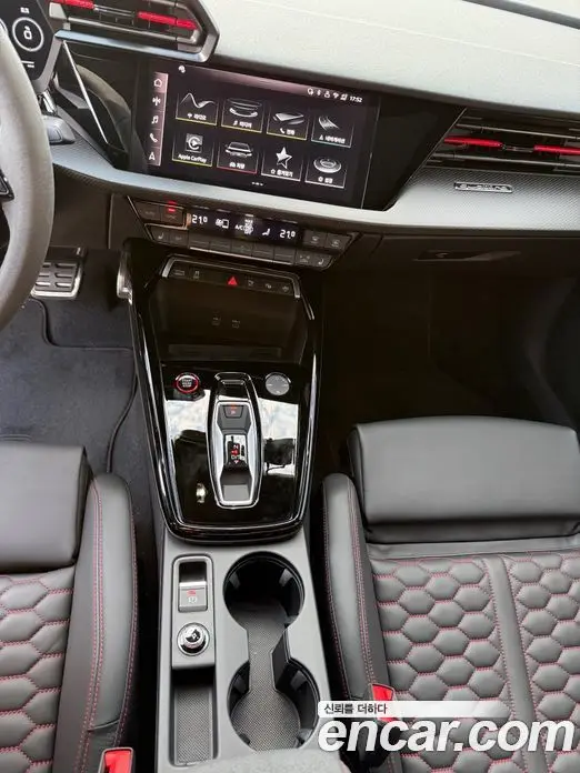 Audi RS3 2026 2.5 автомат (гидро), фото 6 Audi RS3 2026 2.5 автомат (гидро), фото 6
