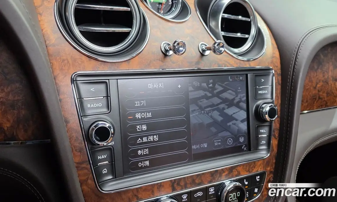 Bentley Bentayga 2018 6.0 автомат (гидро), фото 16