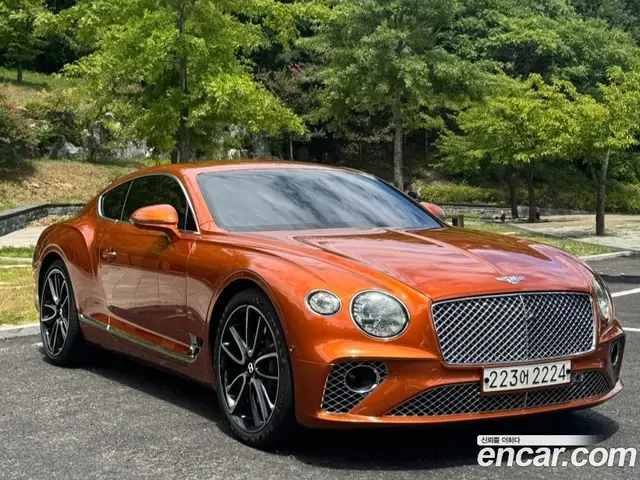 Bentley Continental, 2018, 59 000 км Bentley Continental, 2018, 59 000 км