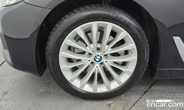 BMW 5 серия 2021 2.0 автомат (гидро), миниатюра 5 BMW 5 серия 2021 2.0 автомат (гидро), миниатюра 5