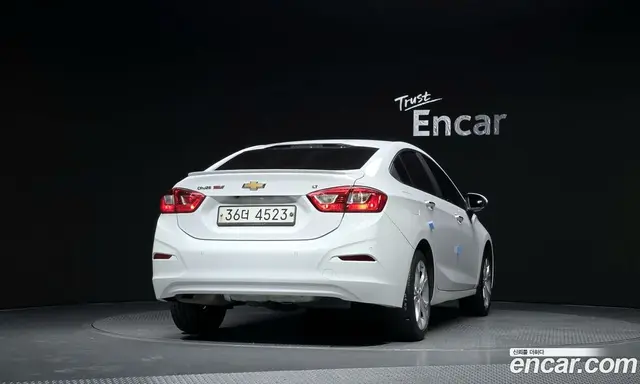Chevrolet Cruze 2017 1.4 автомат (гидро), миниатюра 4 Chevrolet Cruze 2017 1.4 автомат (гидро), миниатюра 4