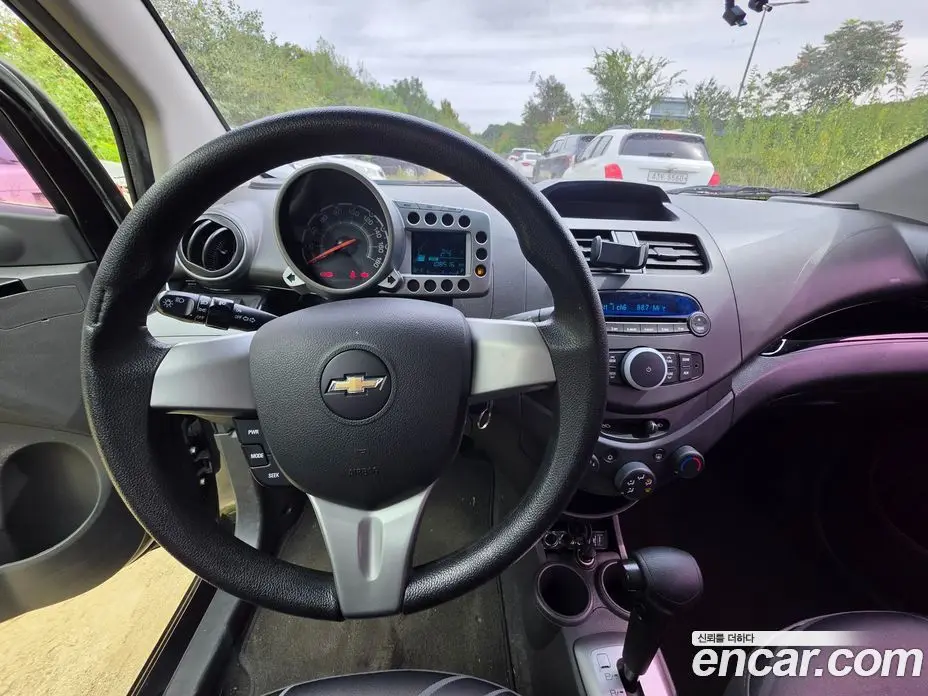 Chevrolet Spark 2012 1.0 автомат (гидро), фото 12