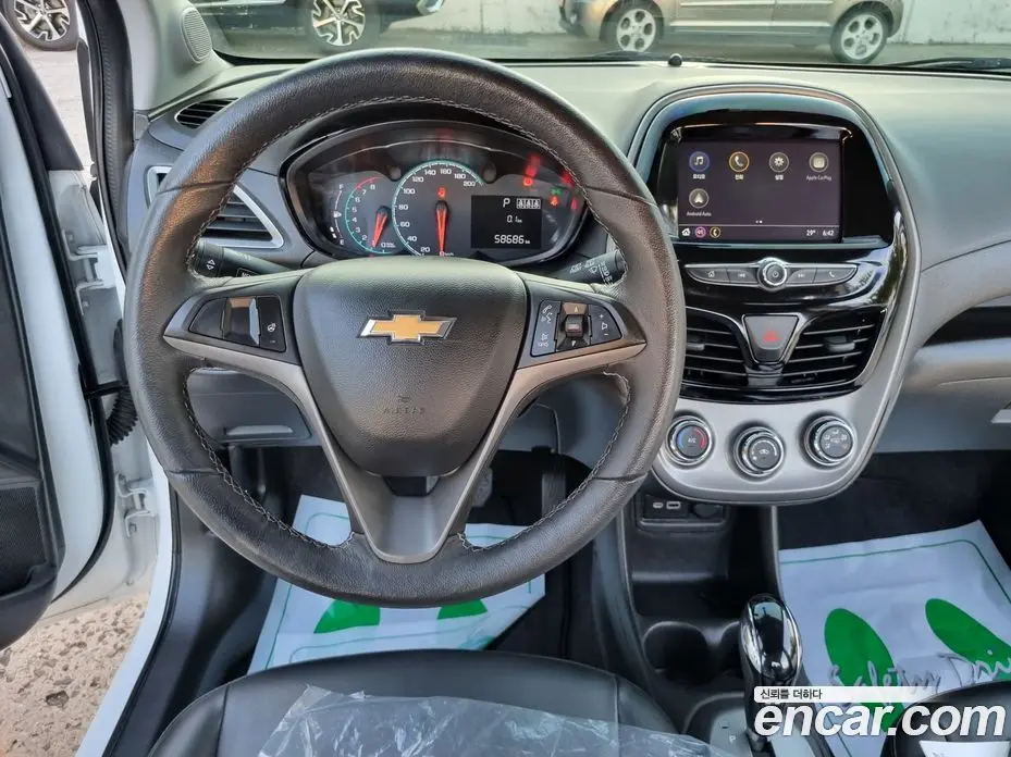 Chevrolet Spark 2022 1.0 автомат (гидро), фото 12
