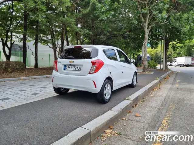 Chevrolet Spark 2022 1.0 автомат (гидро), миниатюра 5