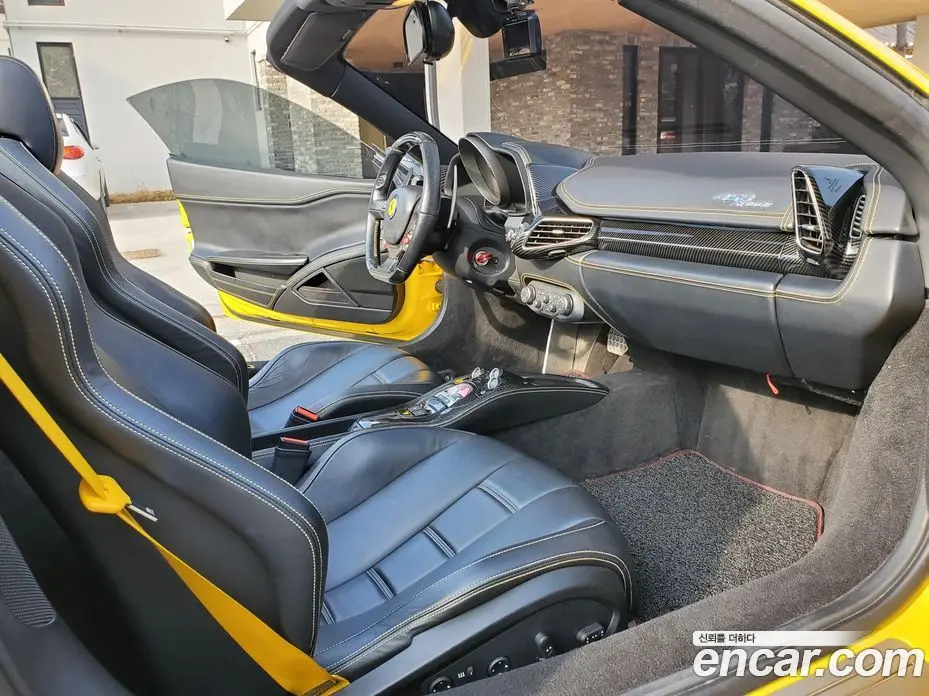 Ferrari 458 2013 4.5 автомат (гидро), фото 7 Ferrari 458 2013 4.5 автомат (гидро), фото 7