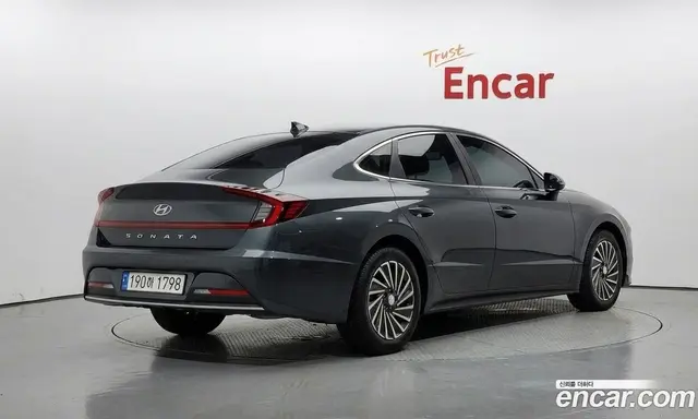 Hyundai Sonata 2023 2.0 автомат (гидро), миниатюра 2
