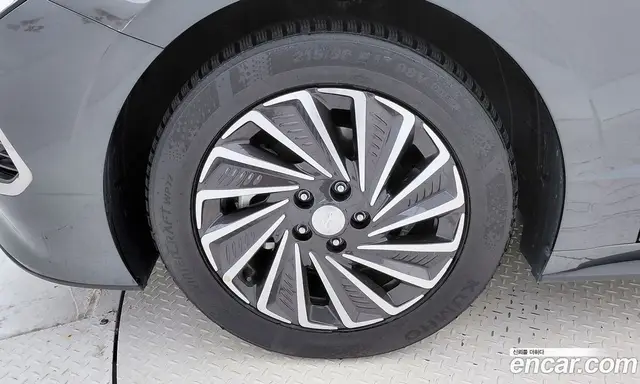 Hyundai Sonata 2023 2.0 автомат (гидро), миниатюра 5