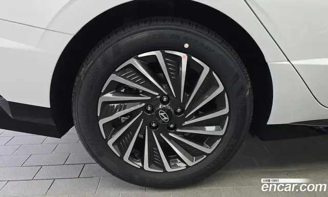 Hyundai Sonata 2026 2.0 автомат (гидро), миниатюра 5 Hyundai Sonata 2026 2.0 автомат (гидро), миниатюра 5
