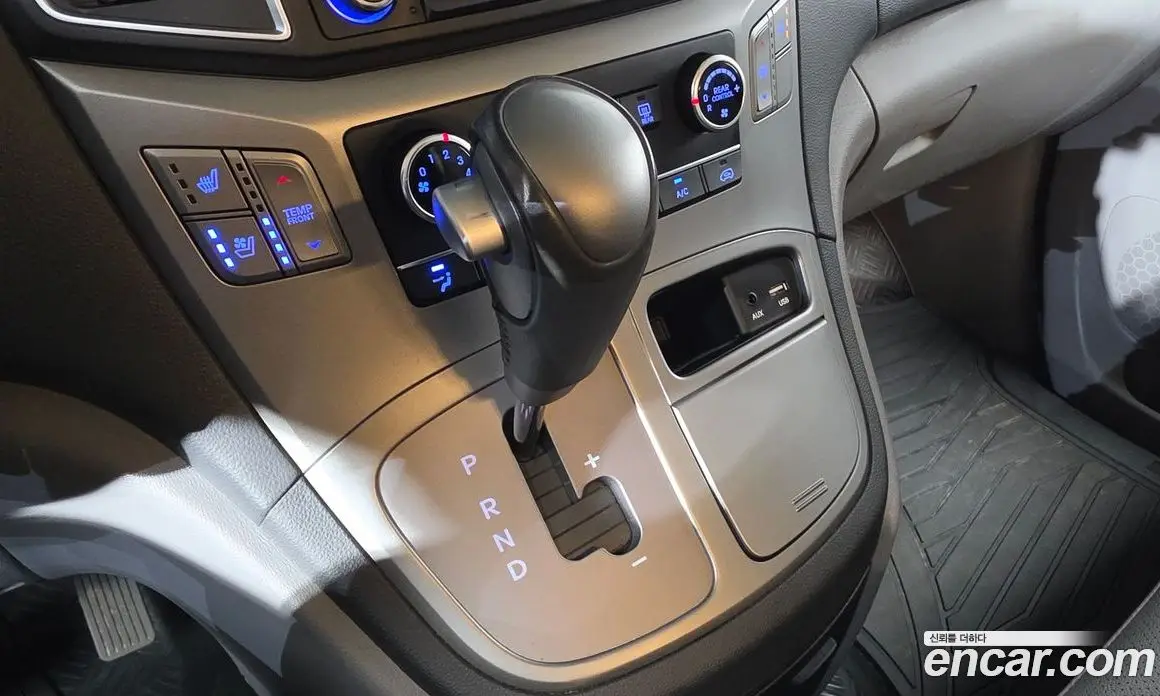 Hyundai Starex 2019 2.5 автомат (гидро), фото 9