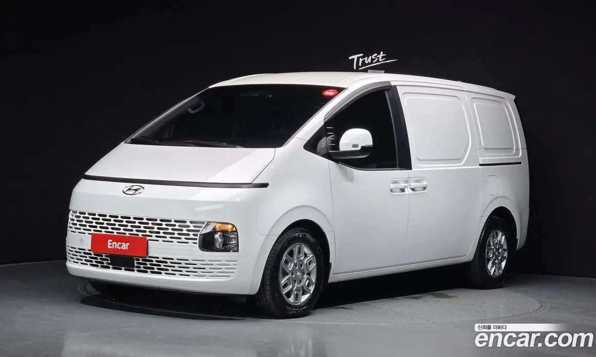 Hyundai Staria 2021 2.2 автомат (гидро), фото 1 Hyundai Staria 2021 2.2 автомат (гидро), фото 1