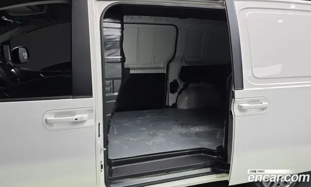Hyundai Staria 2021 2.2 автомат (гидро), миниатюра 11 Hyundai Staria 2021 2.2 автомат (гидро), миниатюра 11