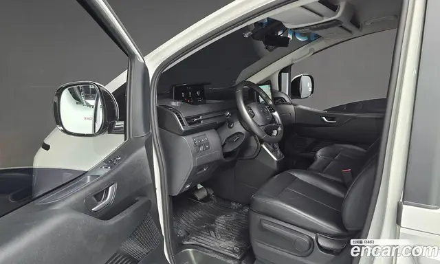 Hyundai Staria 2021 2.2 автомат (гидро), миниатюра 10 Hyundai Staria 2021 2.2 автомат (гидро), миниатюра 10