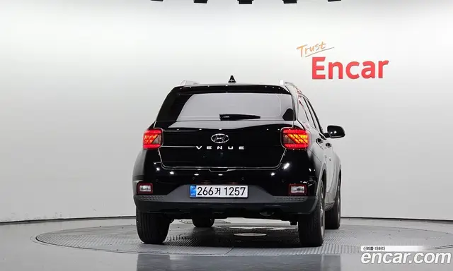 Hyundai Venue 2026 1.6 автомат (гидро), миниатюра 4