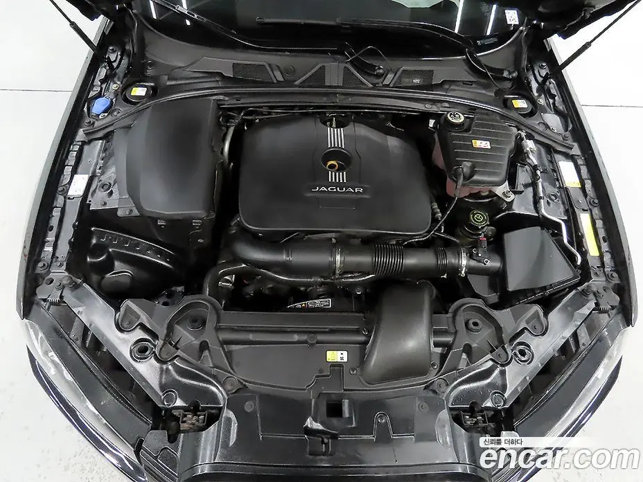 Jaguar XF 2015 2.0 автомат (гидро), фото 19 Jaguar XF 2015 2.0 автомат (гидро), фото 19