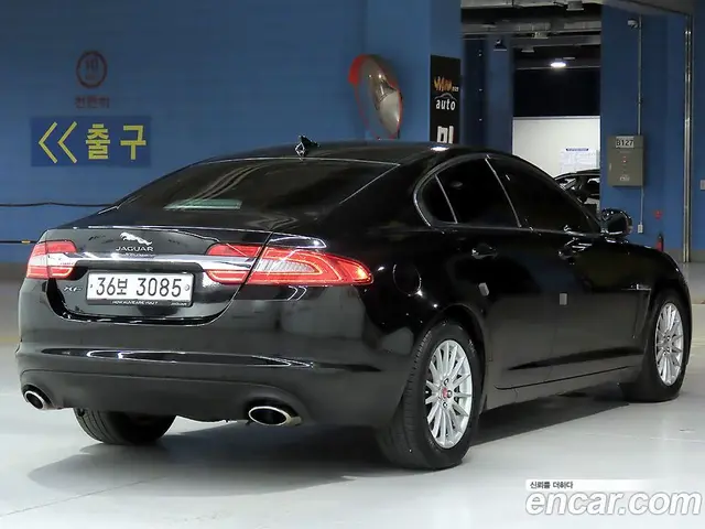 Jaguar XF 2015 2.0 автомат (гидро), миниатюра 4 Jaguar XF 2015 2.0 автомат (гидро), миниатюра 4