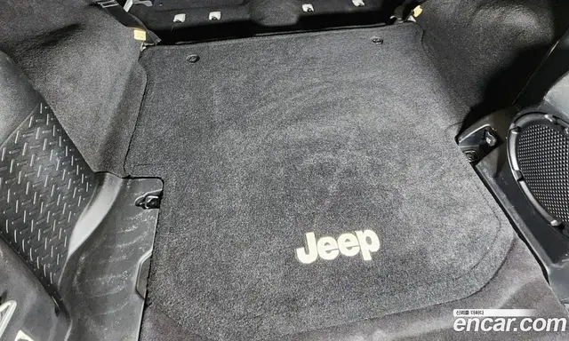 Jeep Wrangler 2012 2.8 автомат (гидро), миниатюра 11