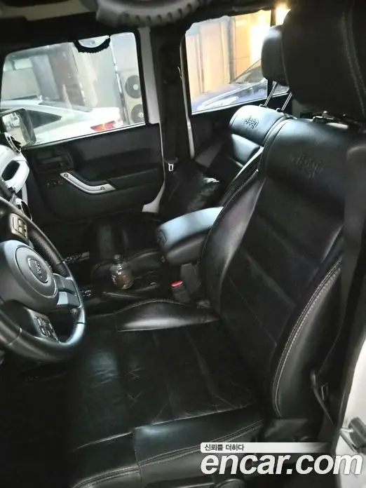 Jeep Wrangler 2012 2.8 автомат (гидро), фото 12
