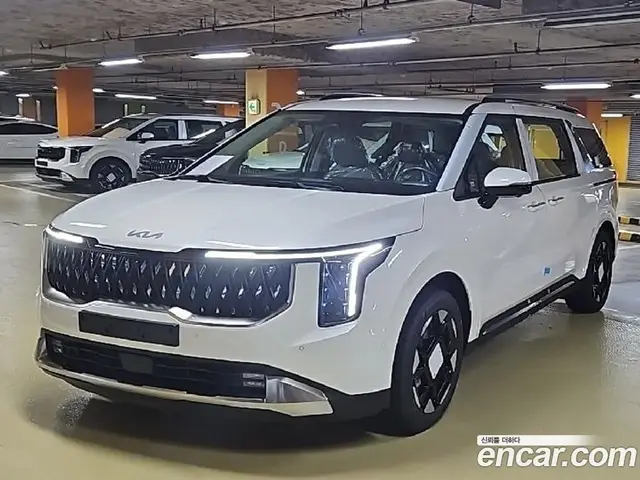 Kia Carnival, 2026, 1 км