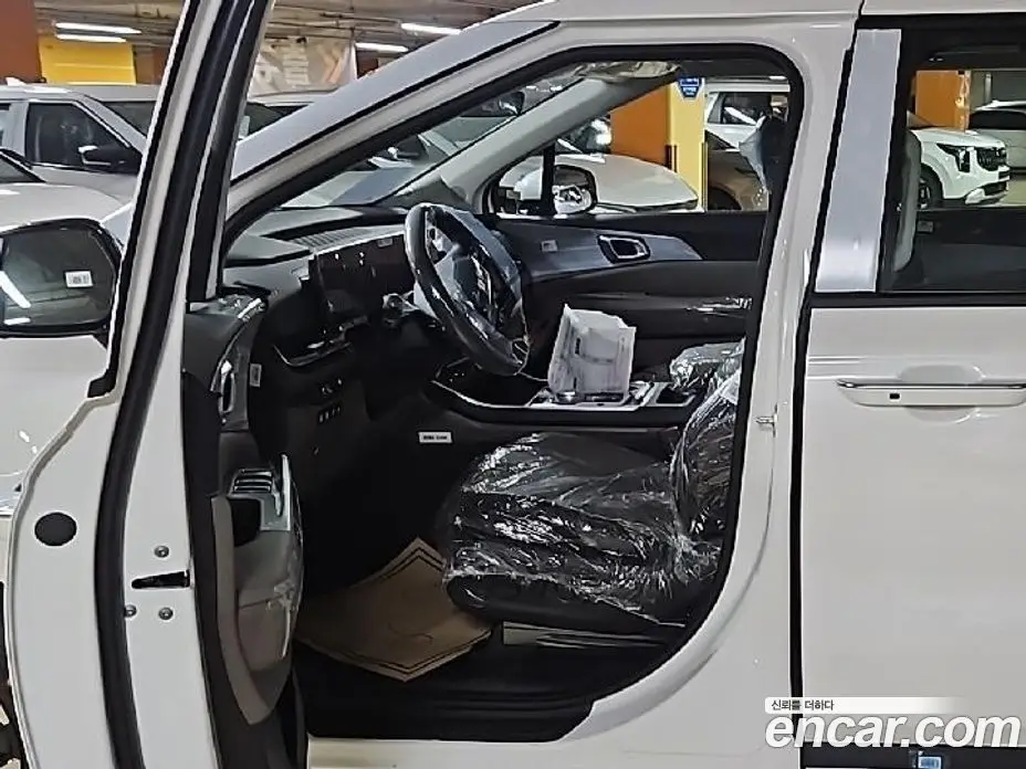 Kia Carnival 2026 1.6 автомат (гидро), фото 3 Kia Carnival 2026 1.6 автомат (гидро), фото 3