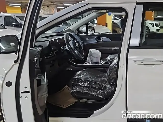 Kia Carnival 2026 1.6 автомат (гидро), миниатюра 3 Kia Carnival 2026 1.6 автомат (гидро), миниатюра 3