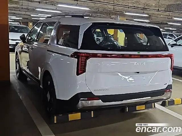 Kia Carnival 2026 1.6 автомат (гидро), миниатюра 10 Kia Carnival 2026 1.6 автомат (гидро), миниатюра 10