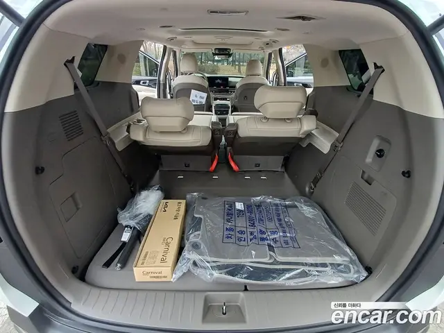 Kia Carnival 2026 3.5 автомат (гидро), миниатюра 3