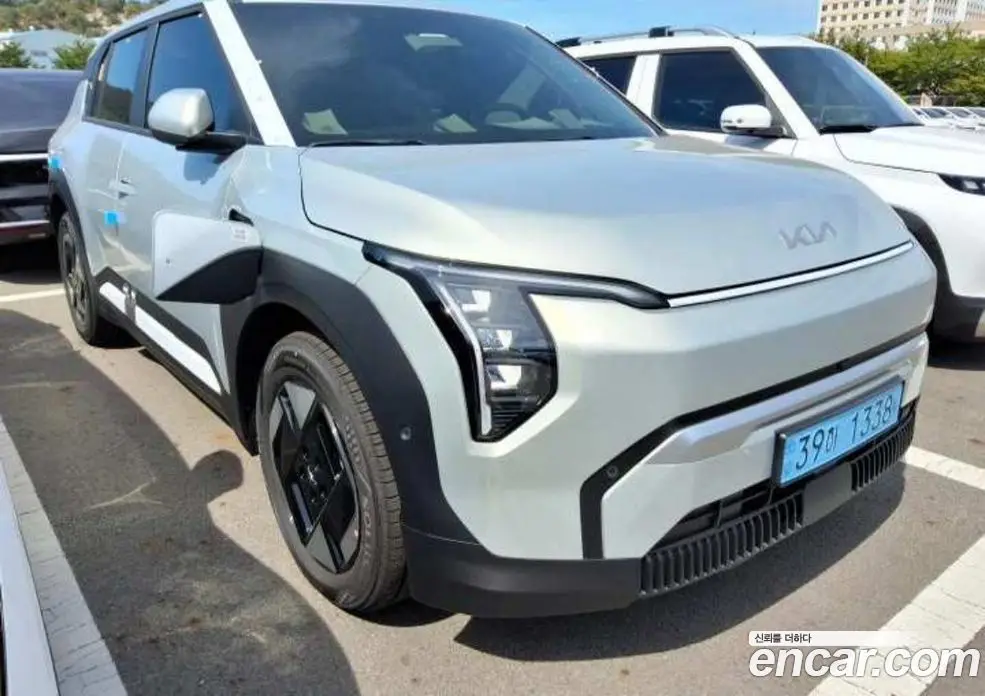 Kia EV3 2026 1.0 автомат (гидро), фото 11 Kia EV3 2026 1.0 автомат (гидро), фото 11
