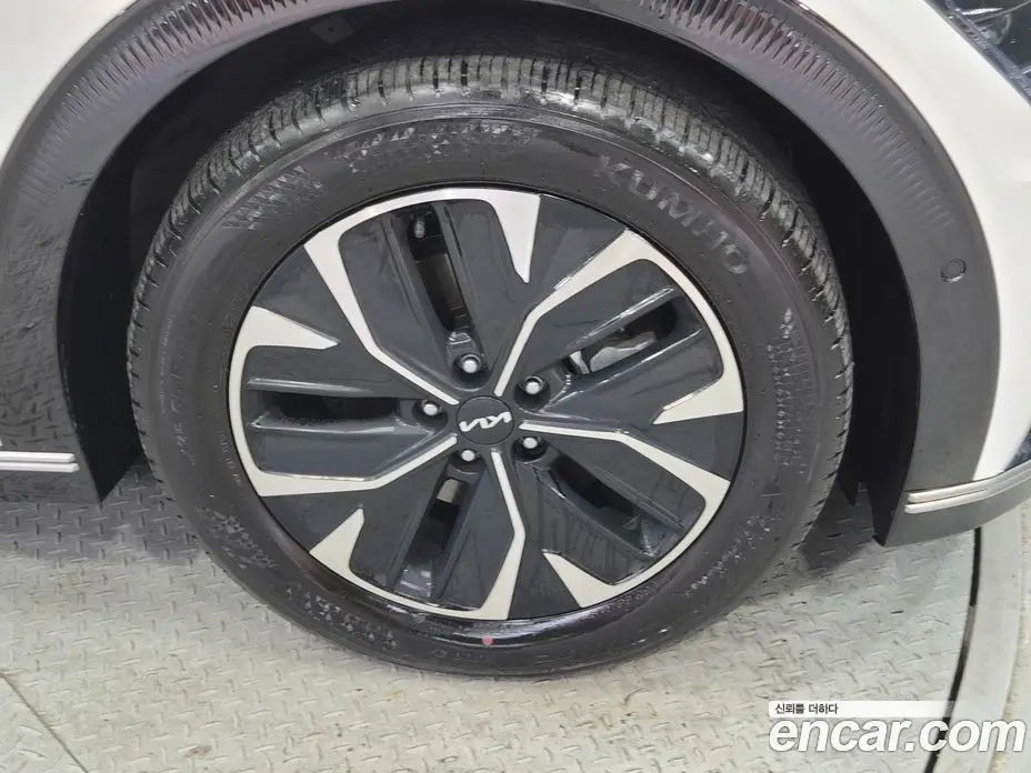 Kia EV6 2023 0.1 автомат (гидро), фото 19 Kia EV6 2023 0.1 автомат (гидро), фото 19