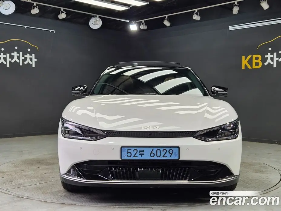Kia EV6 2023 0.1 автомат (гидро), фото 3 Kia EV6 2023 0.1 автомат (гидро), фото 3
