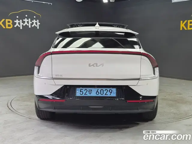 Kia EV6 2023 0.1 автомат (гидро), миниатюра 4 Kia EV6 2023 0.1 автомат (гидро), миниатюра 4