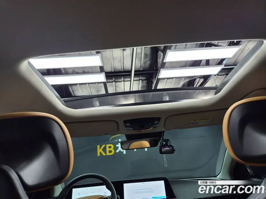 Kia EV6 2023 0.1 автомат (гидро), фото 8 Kia EV6 2023 0.1 автомат (гидро), фото 8