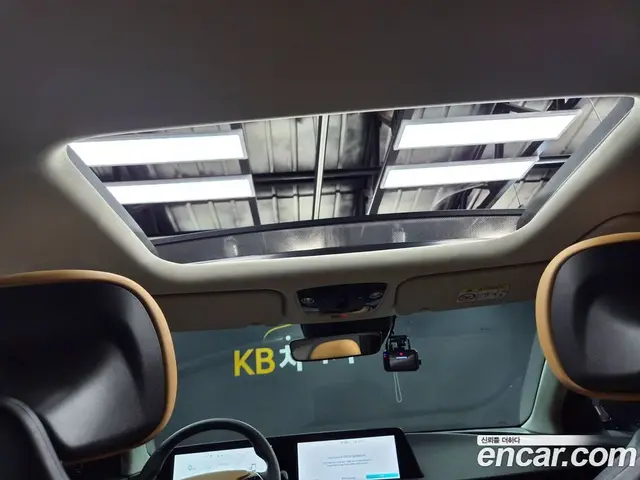 Kia EV6 2023 0.1 автомат (гидро), миниатюра 8 Kia EV6 2023 0.1 автомат (гидро), миниатюра 8