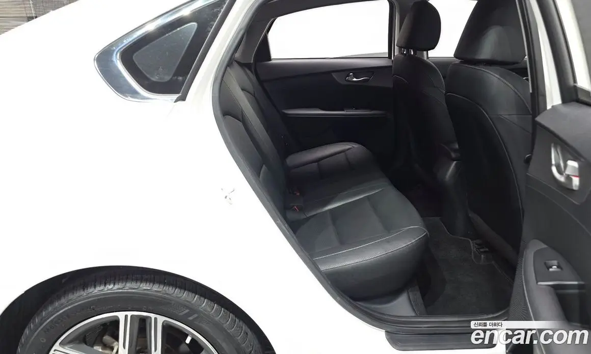 Kia K3 2019 1.6 автомат (гидро), фото 12 Kia K3 2019 1.6 автомат (гидро), фото 12