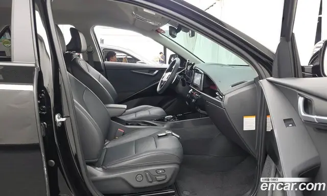 Kia Niro 2023 0.2 автомат (гидро), миниатюра 11