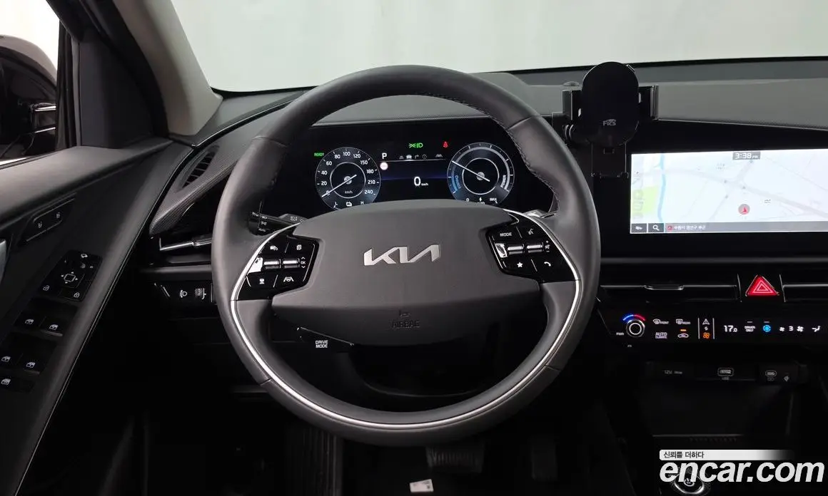 Kia Niro 2023 0.2 автомат (гидро), фото 13