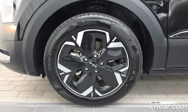 Kia Niro 2023 0.2 автомат (гидро), миниатюра 5