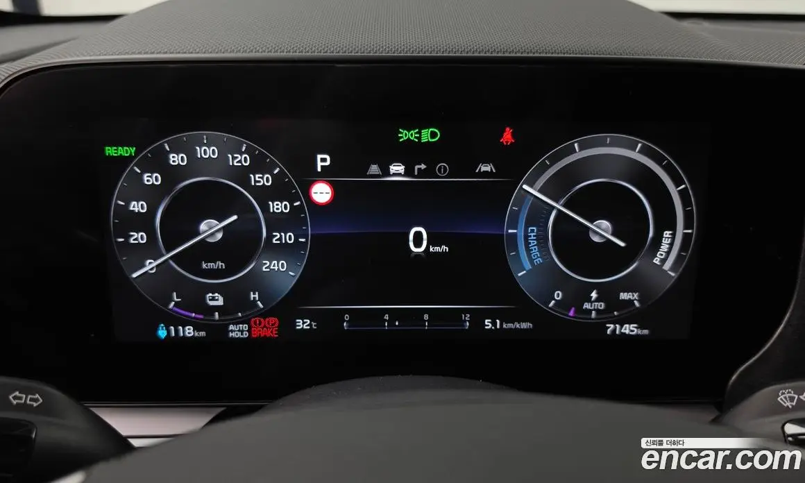 Kia Niro 2023 0.2 автомат (гидро), фото 8