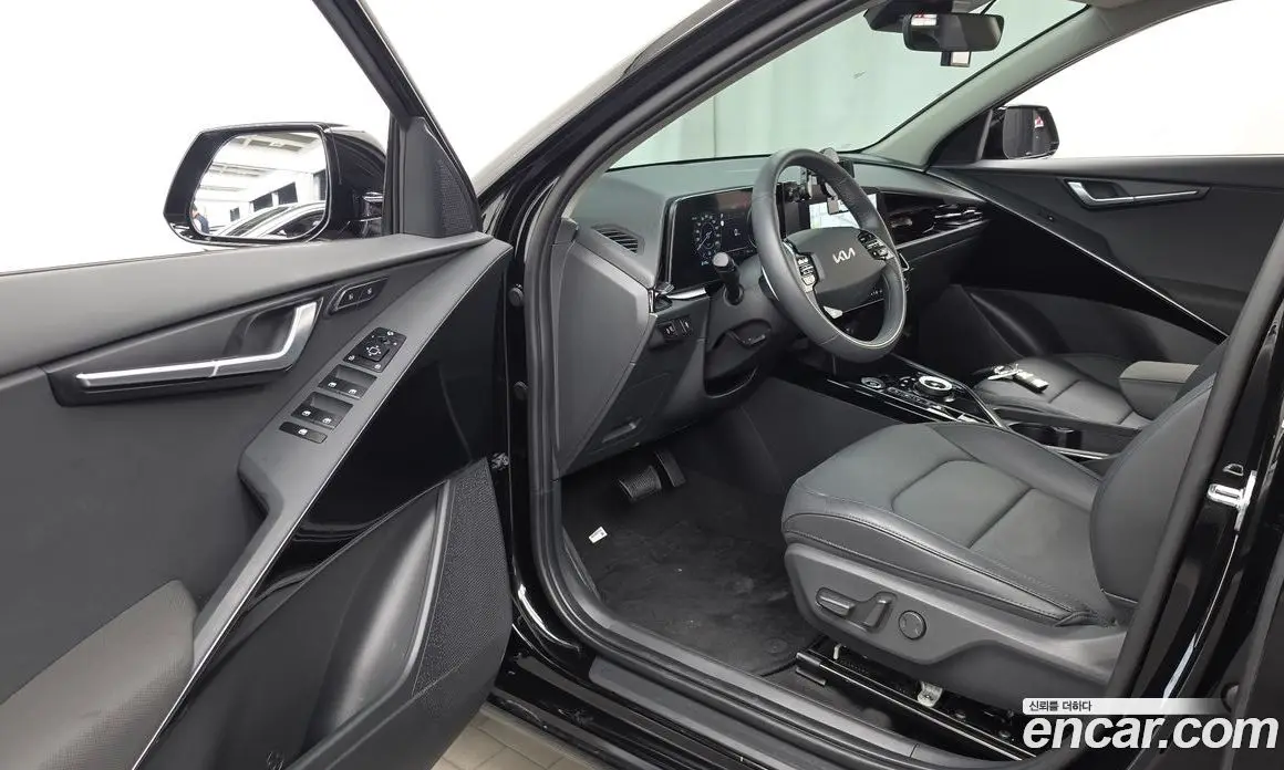 Kia Niro 2023 0.2 автомат (гидро), фото 10