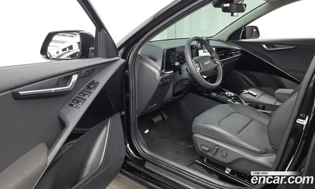 Kia Niro 2023 0.2 автомат (гидро), миниатюра 10