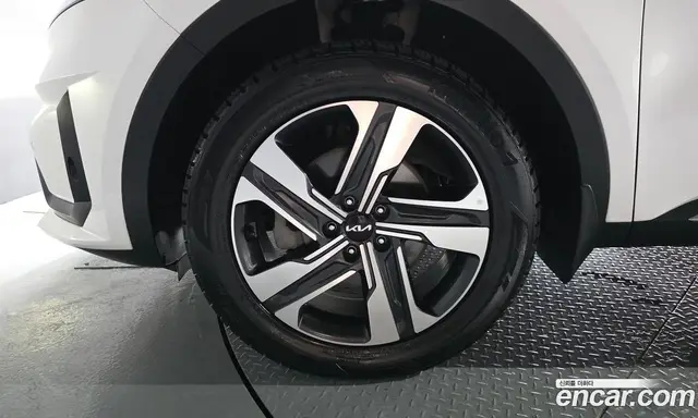 Kia Sorento 2022 1.6 автомат (гидро), миниатюра 5 Kia Sorento 2022 1.6 автомат (гидро), миниатюра 5
