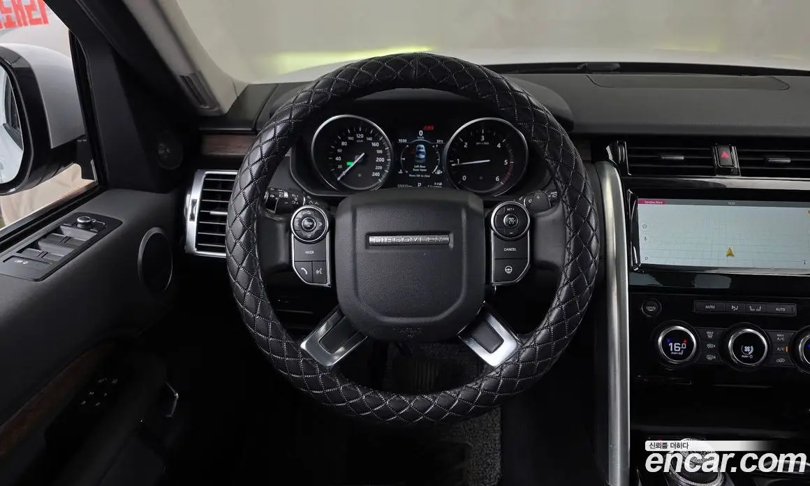 Land Rover Discovery 2017 3.0 автомат (гидро), фото 13