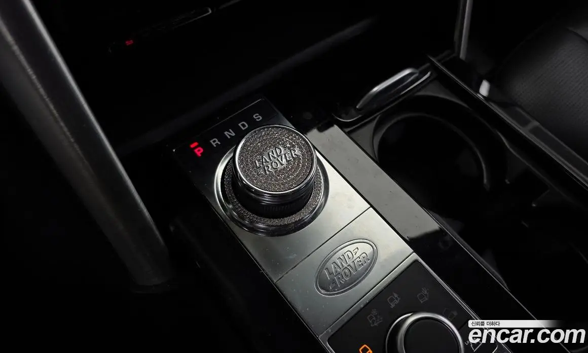 Land Rover Discovery 2017 3.0 автомат (гидро), фото 9