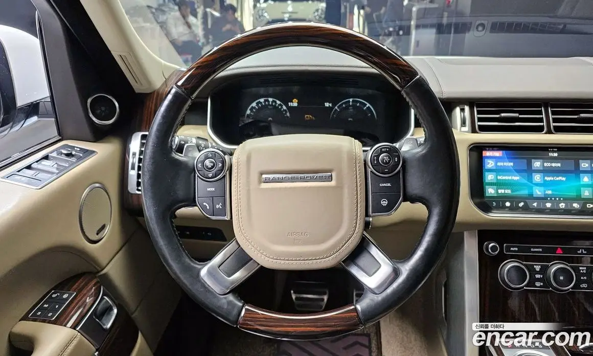 Land Rover Range Rover 2017 4.4 автомат (гидро), фото 13 Land Rover Range Rover 2017 4.4 автомат (гидро), фото 13