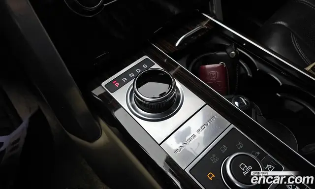 Land Rover Range Rover 2017 4.4 автомат (гидро), миниатюра 9 Land Rover Range Rover 2017 4.4 автомат (гидро), миниатюра 9