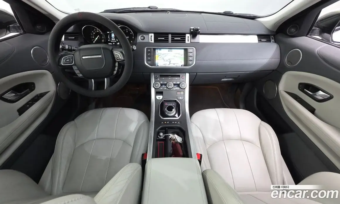 Land Rover Range Rover Evoque 2016 2.0 автомат (гидро), фото 7