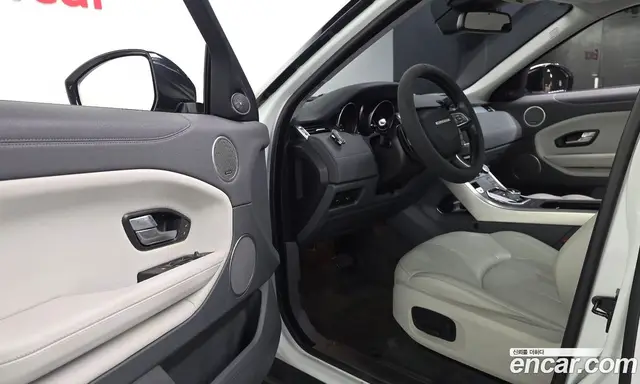 Land Rover Range Rover Evoque 2016 2.0 автомат (гидро), миниатюра 10